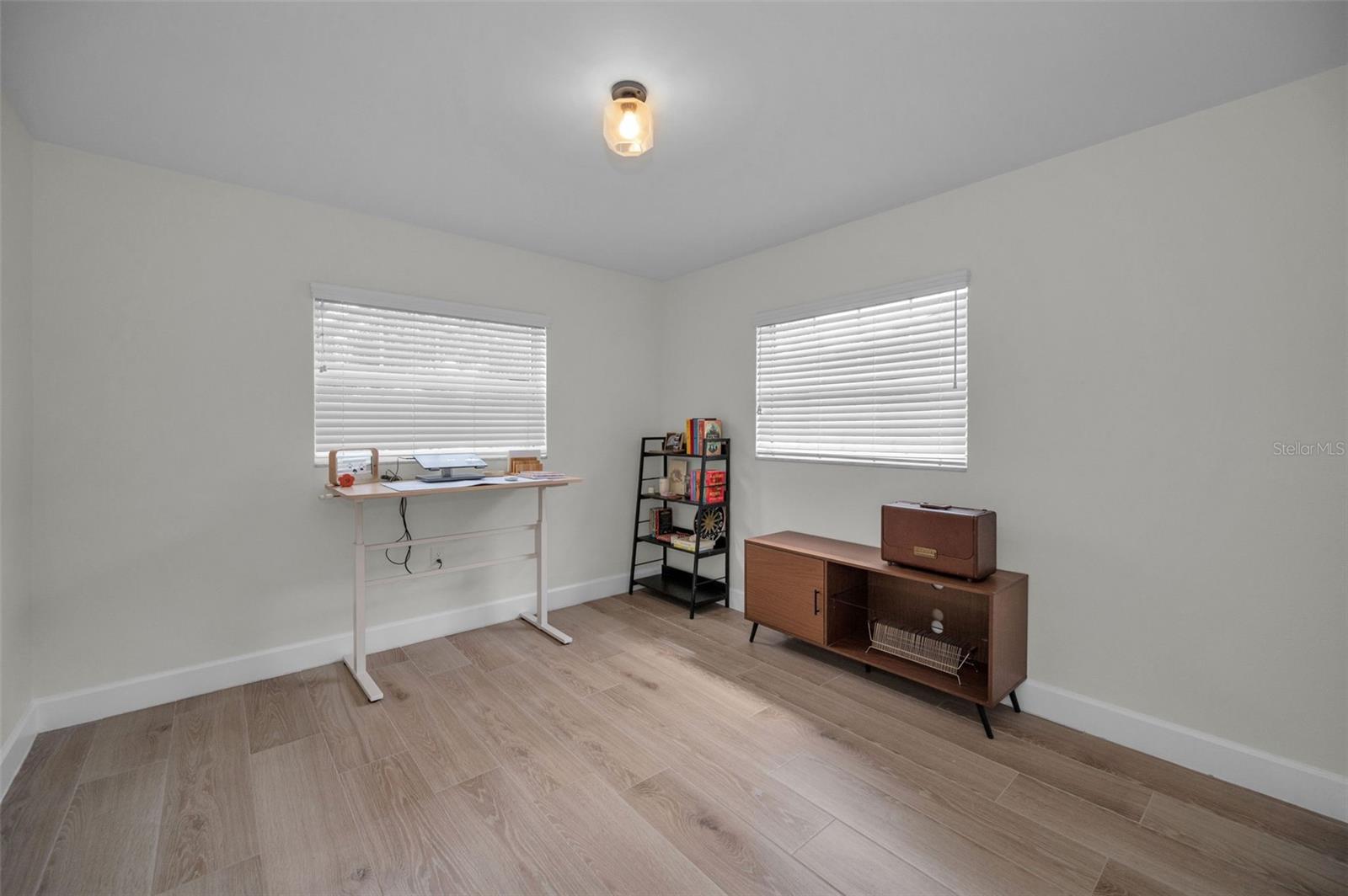 Image 24 of 41 For 7413 Obrien Street