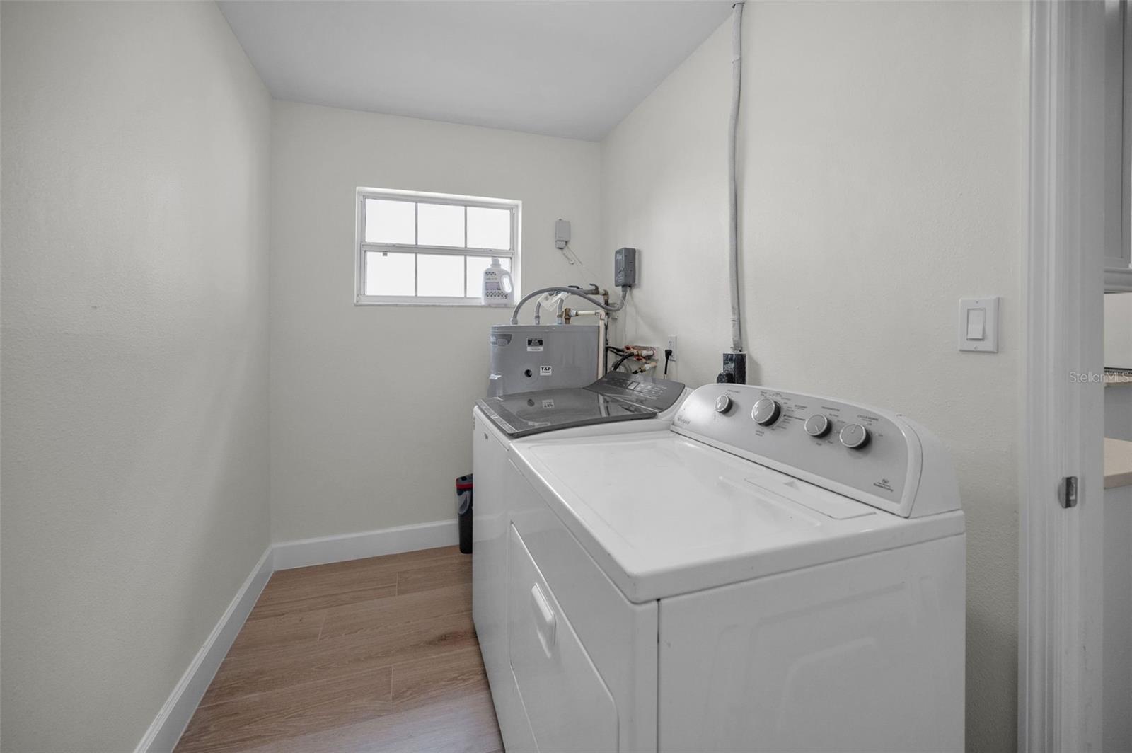 Image 29 of 41 For 7413 Obrien Street