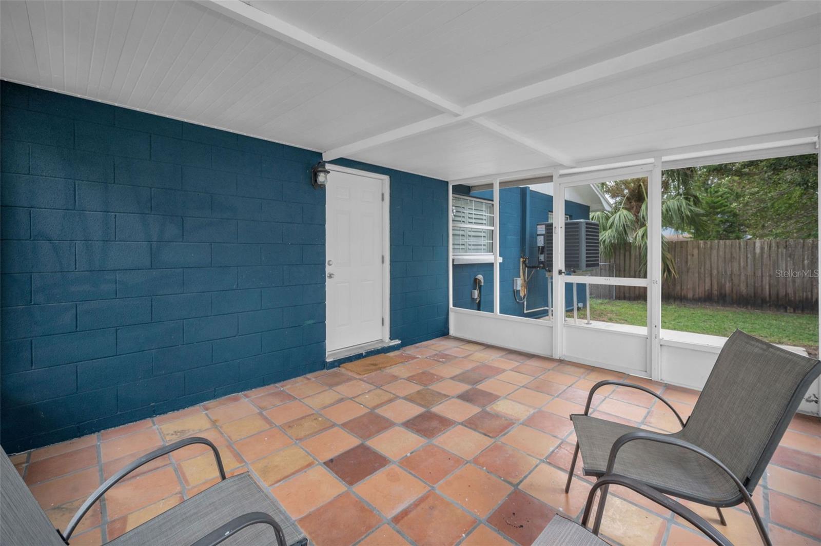 Image 33 of 41 For 7413 Obrien Street