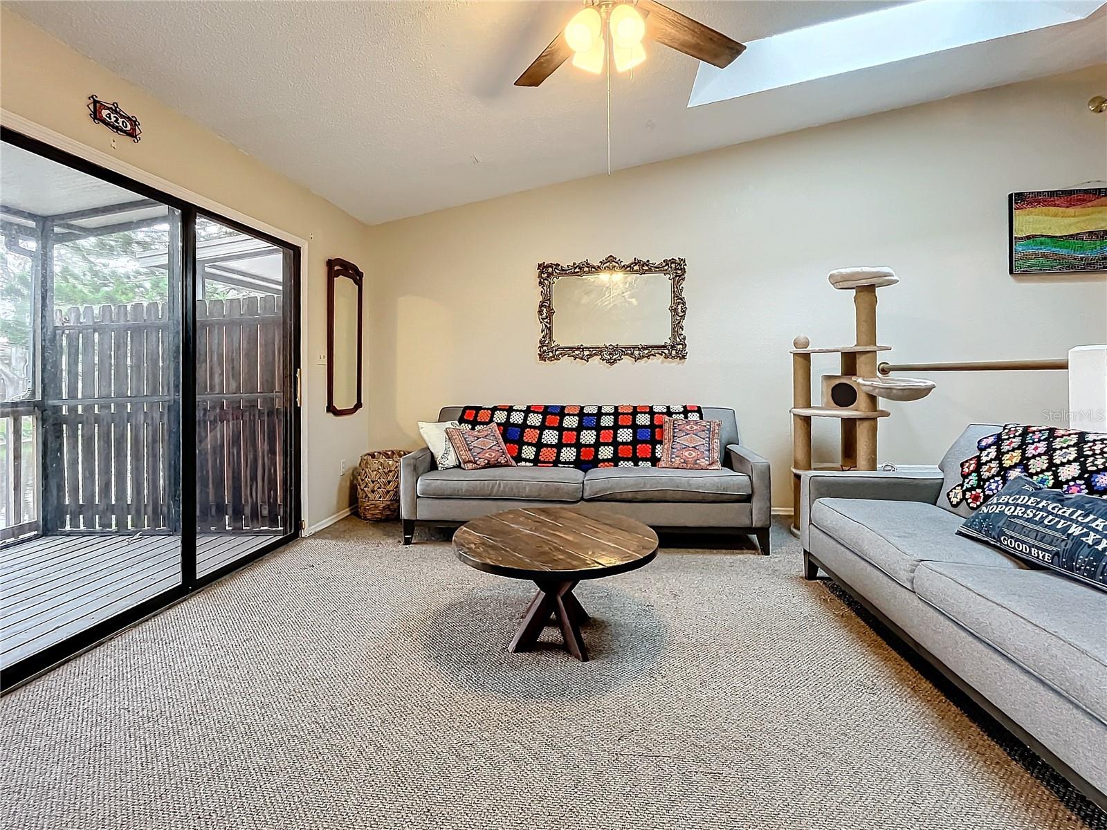 Image 22 of 30 For 6262 93rd Terrace N 3904