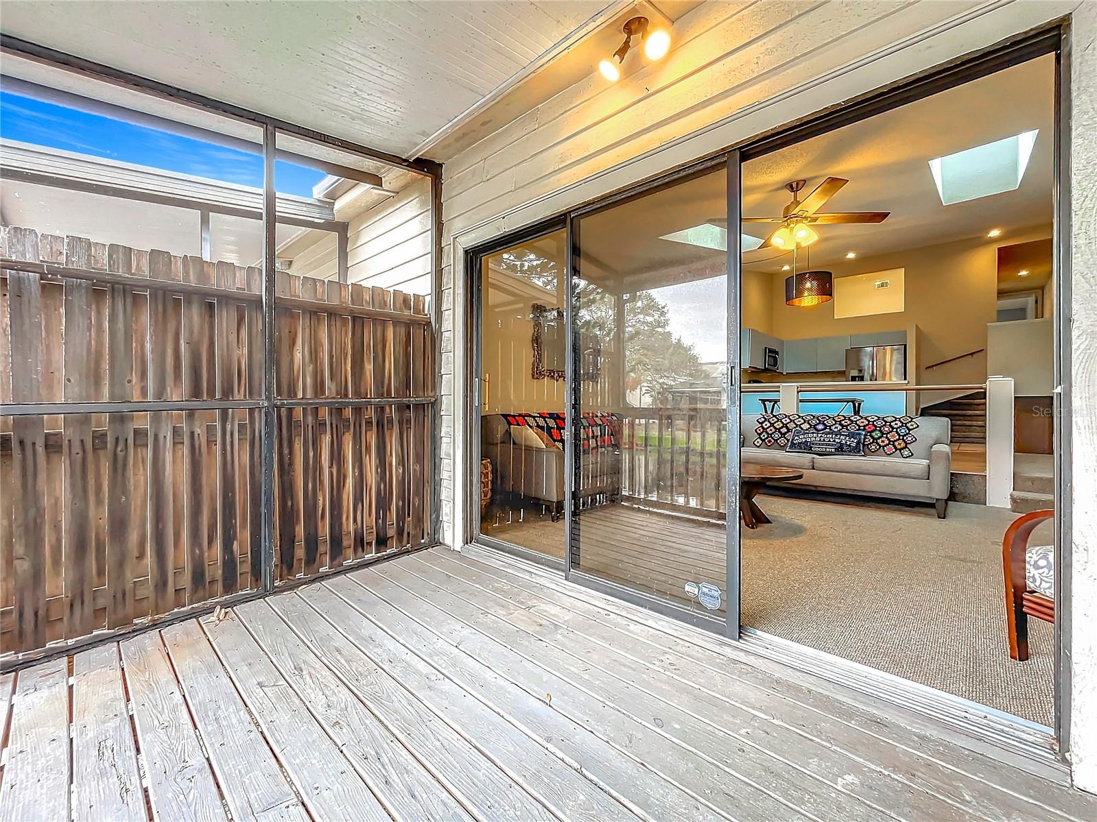 Image 8 of 30 For 6262 93rd Terrace N 3904