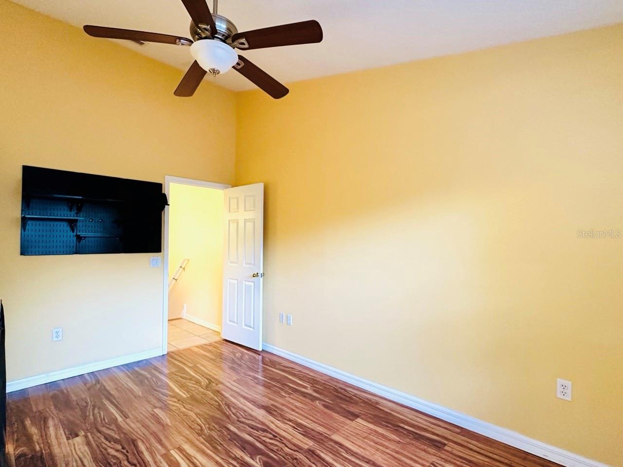 Image 27 of 32 For 14003 Christie Drive 0