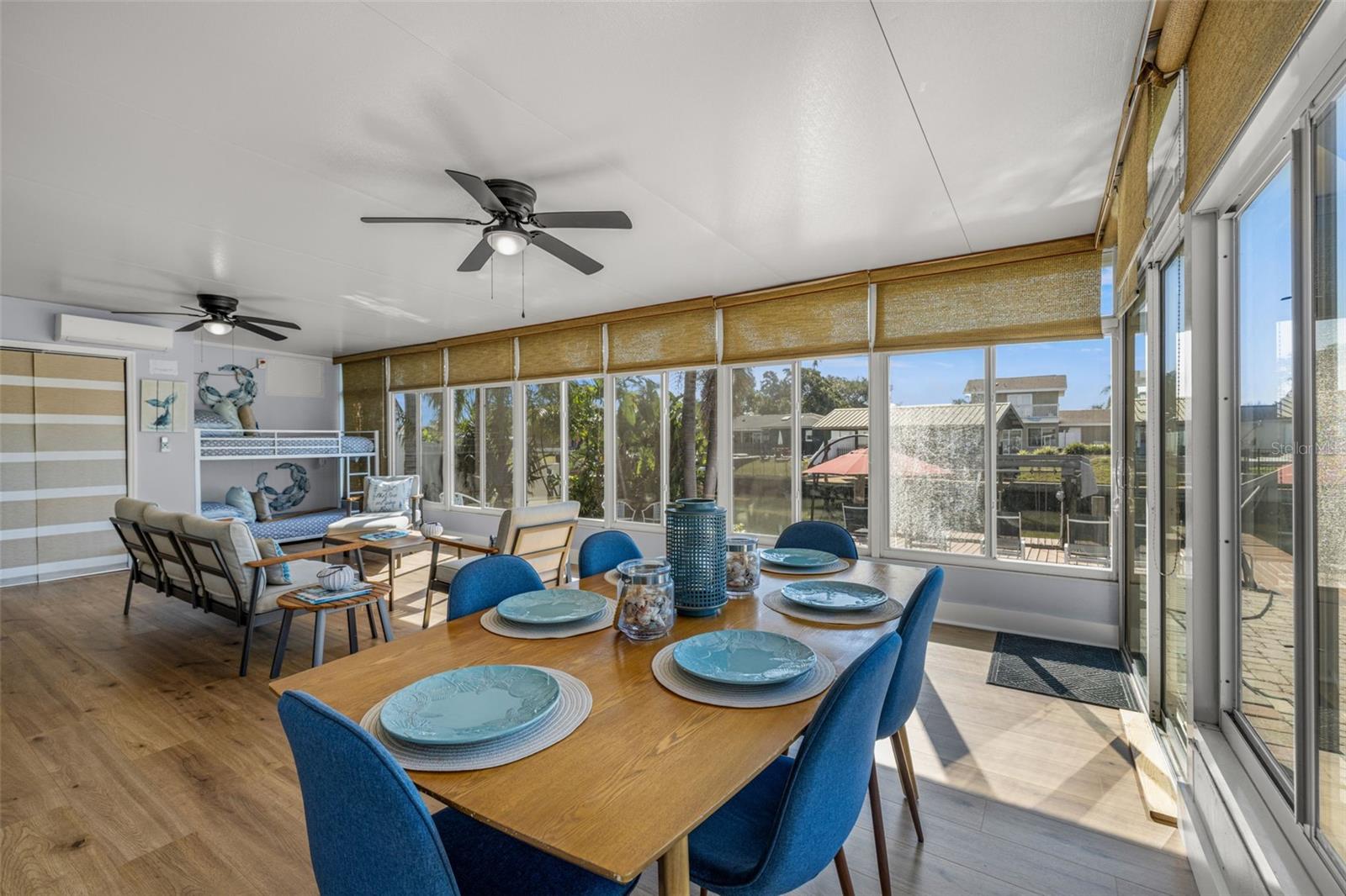 Listing photo id 17 for 8462 Flagstone Drive