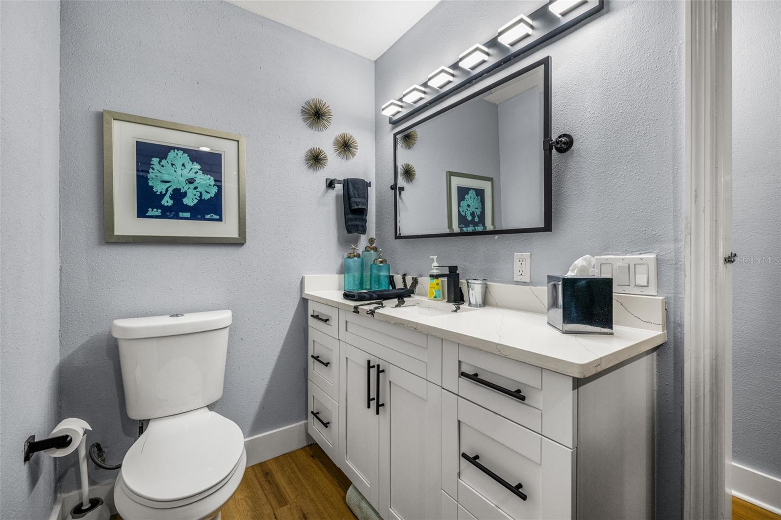 Listing photo id 25 for 8462 Flagstone Drive