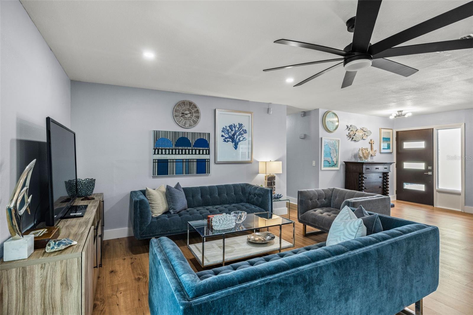 Listing photo id 40 for 8462 Flagstone Drive