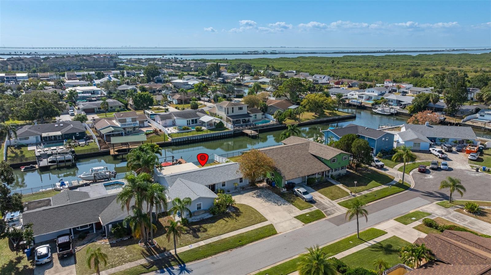 Listing photo id 4 for 8462 Flagstone Drive