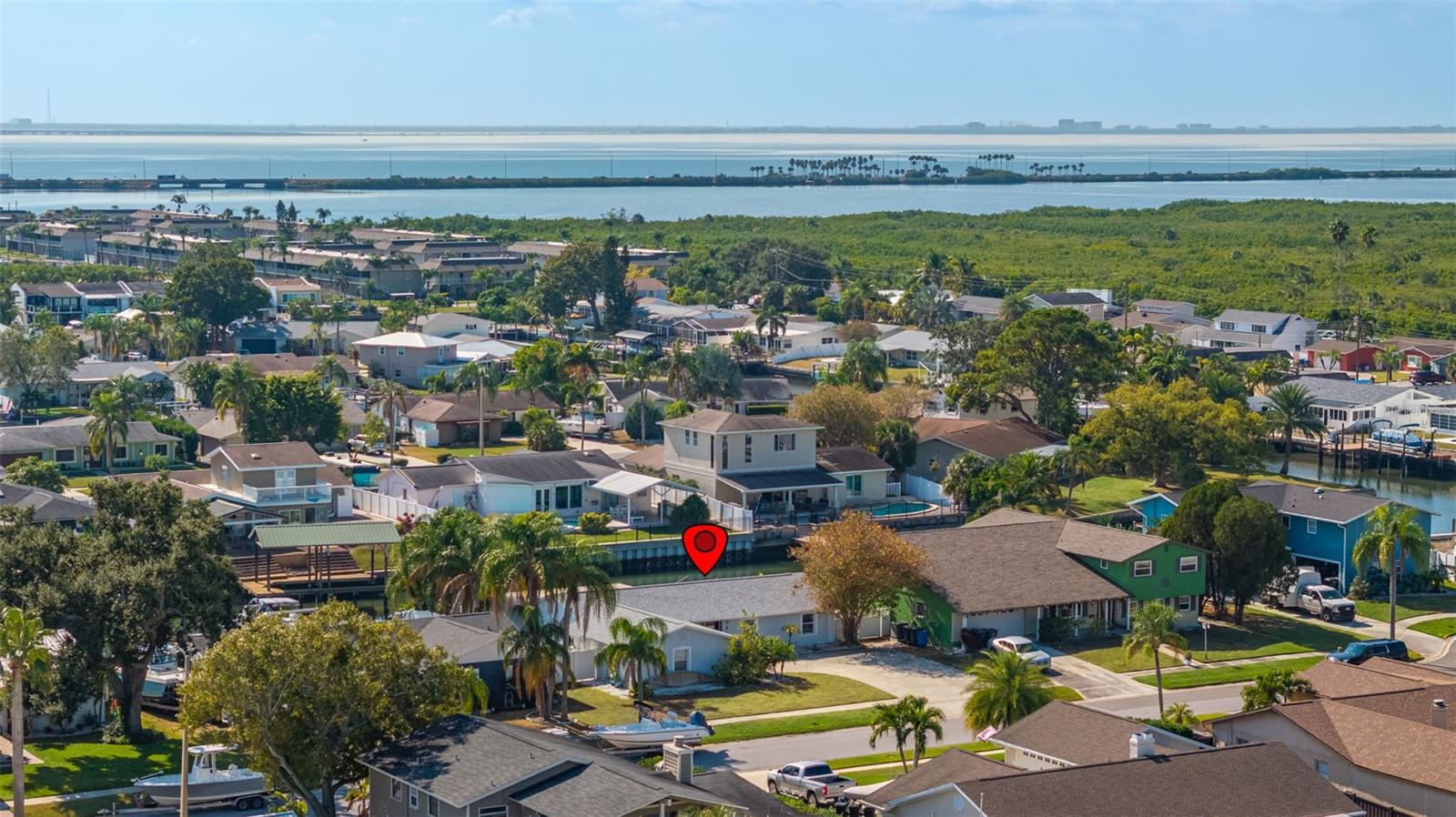 Listing photo id 7 for 8462 Flagstone Drive