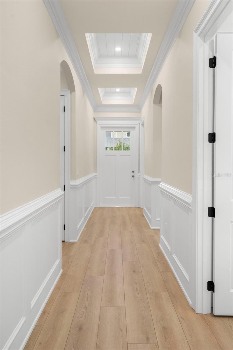 Image 19 of 62 For 324 3rd Avenue N