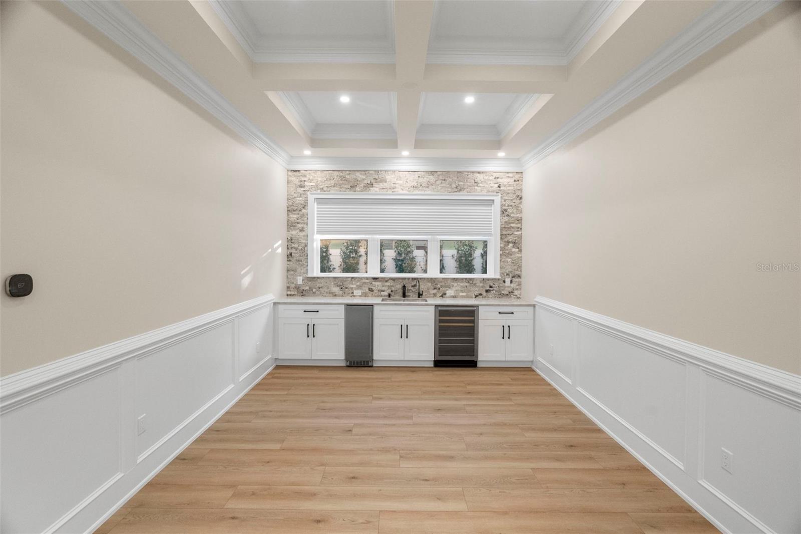 Image 22 of 62 For 324 3rd Avenue N