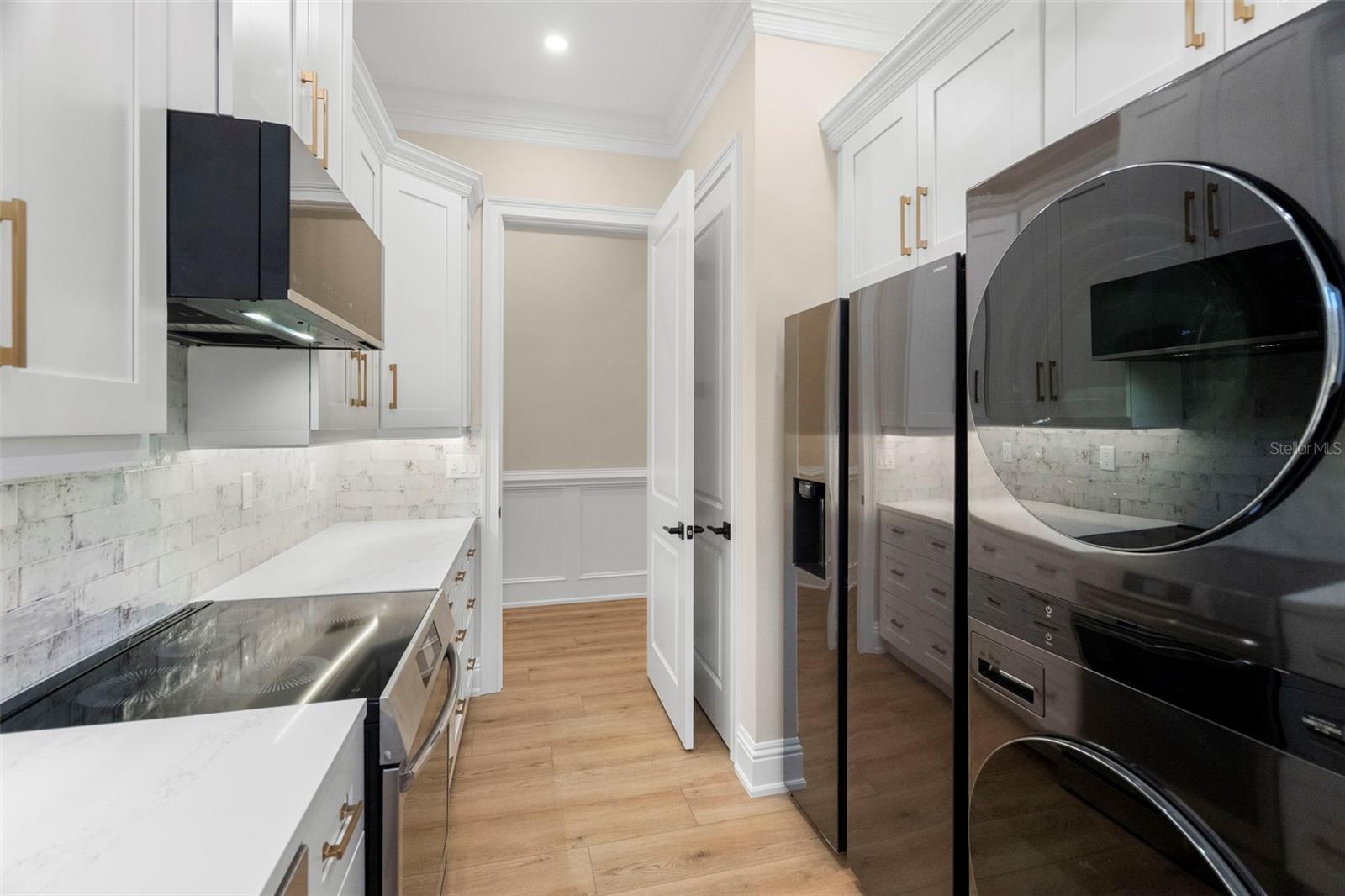 Image 27 of 62 For 324 3rd Avenue N