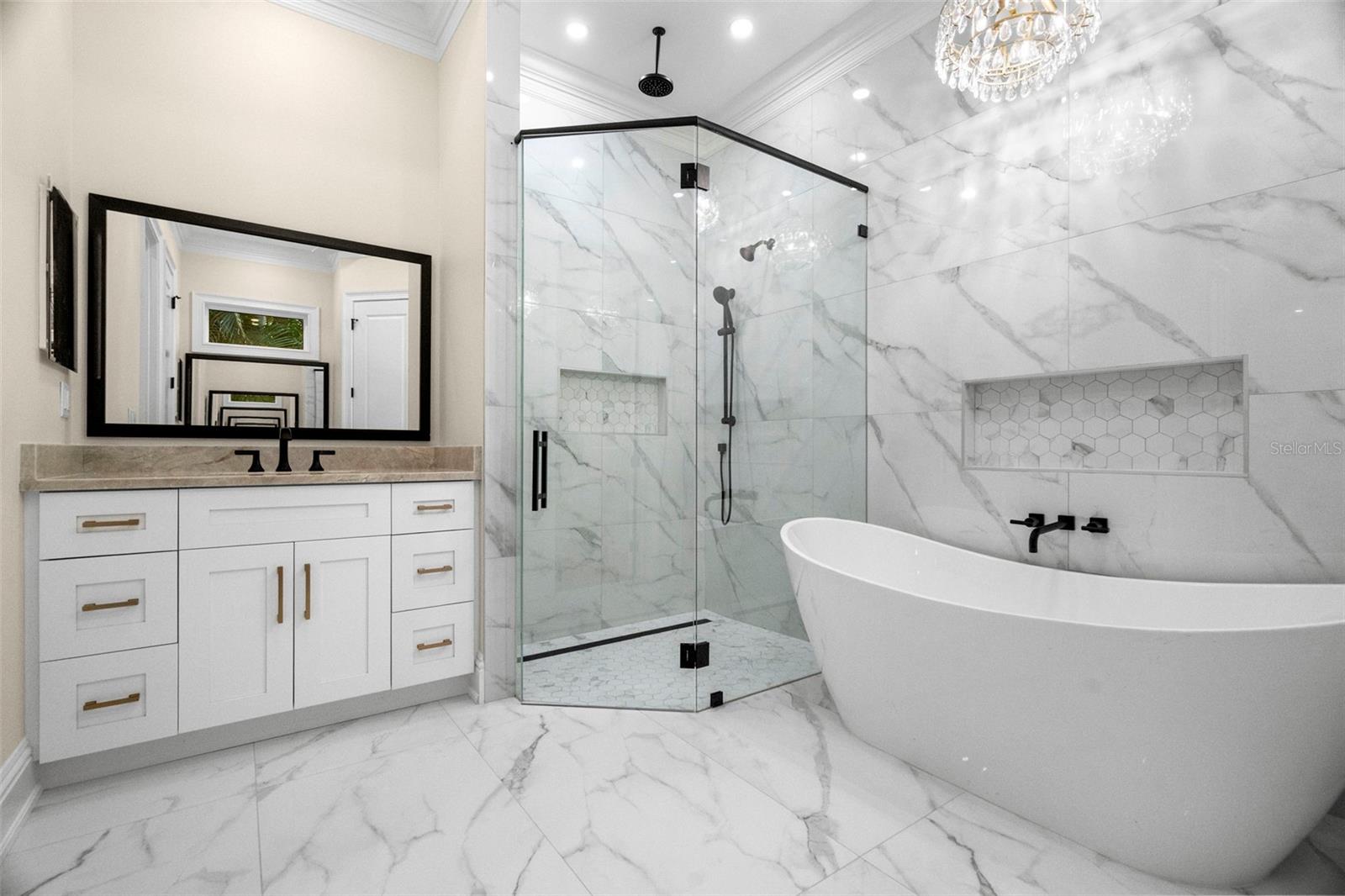 Image 30 of 62 For 324 3rd Avenue N