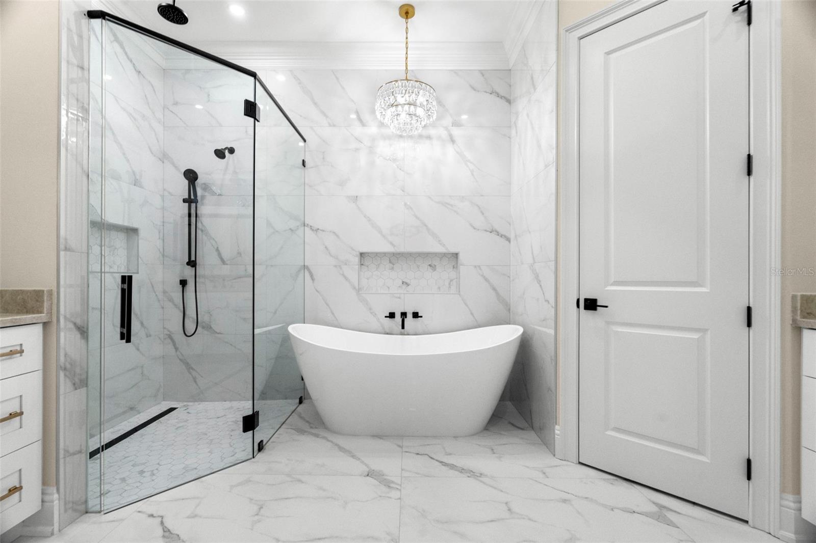 Image 31 of 62 For 324 3rd Avenue N