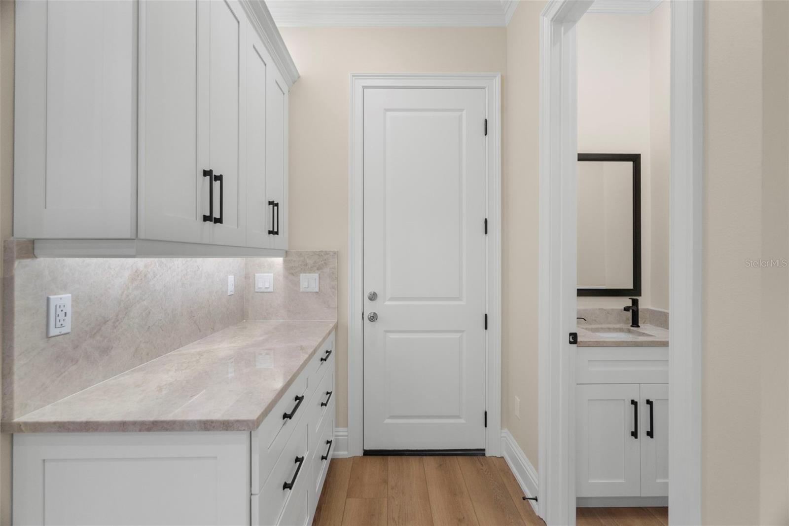 Image 34 of 62 For 324 3rd Avenue N