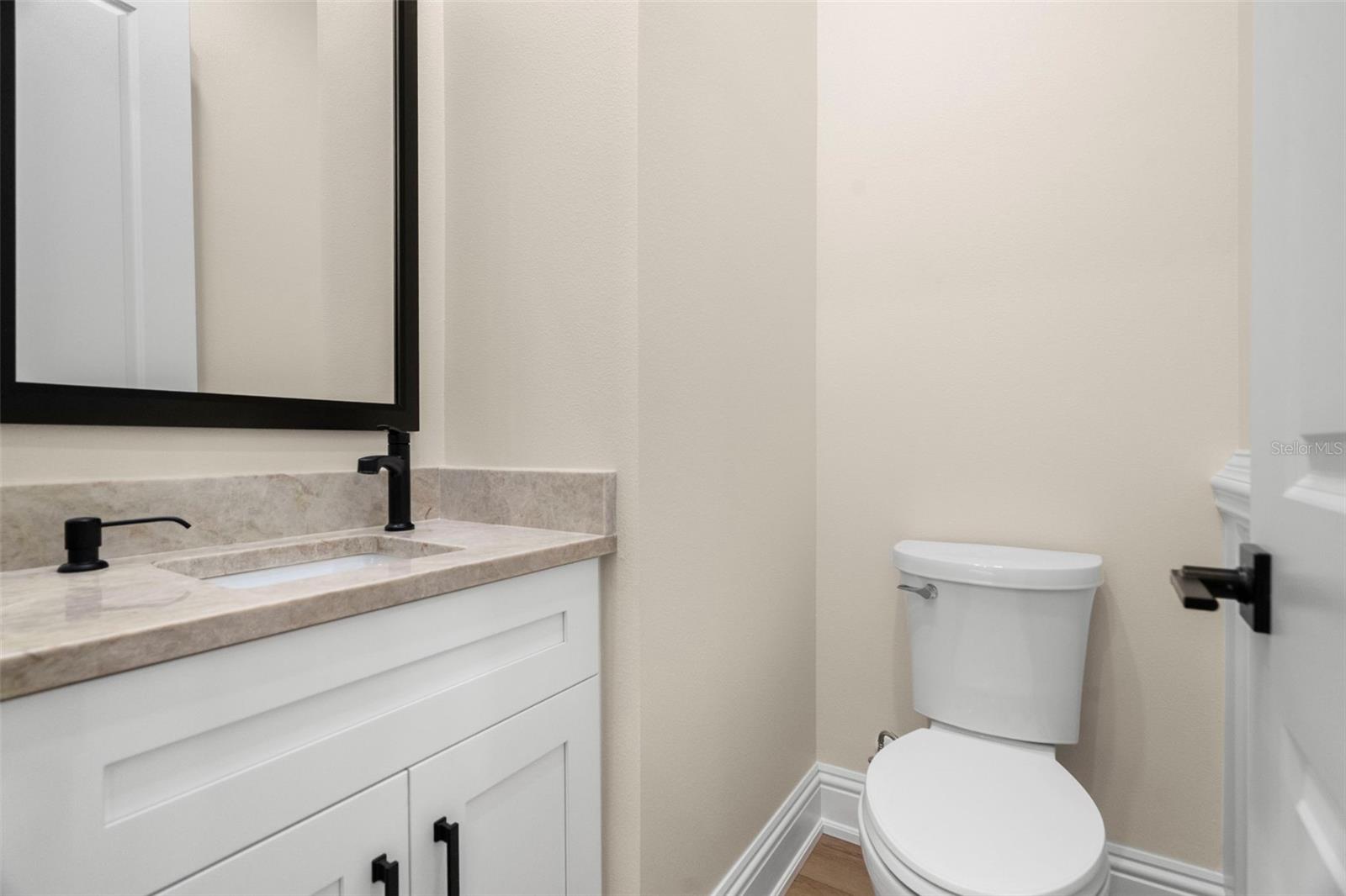 Image 35 of 62 For 324 3rd Avenue N