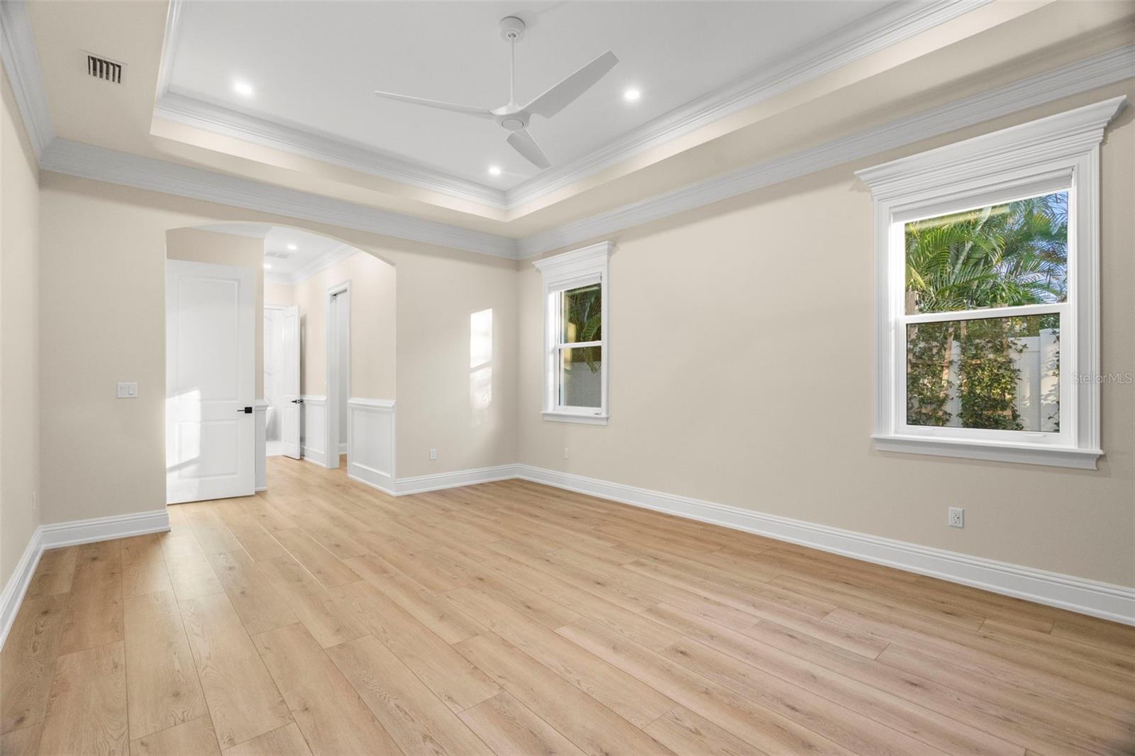 Image 37 of 62 For 324 3rd Avenue N