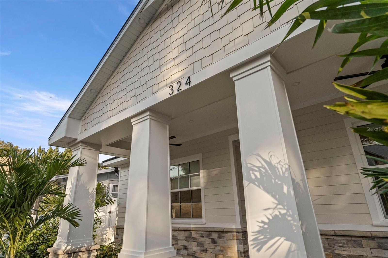 Image 4 of 62 For 324 3rd Avenue N