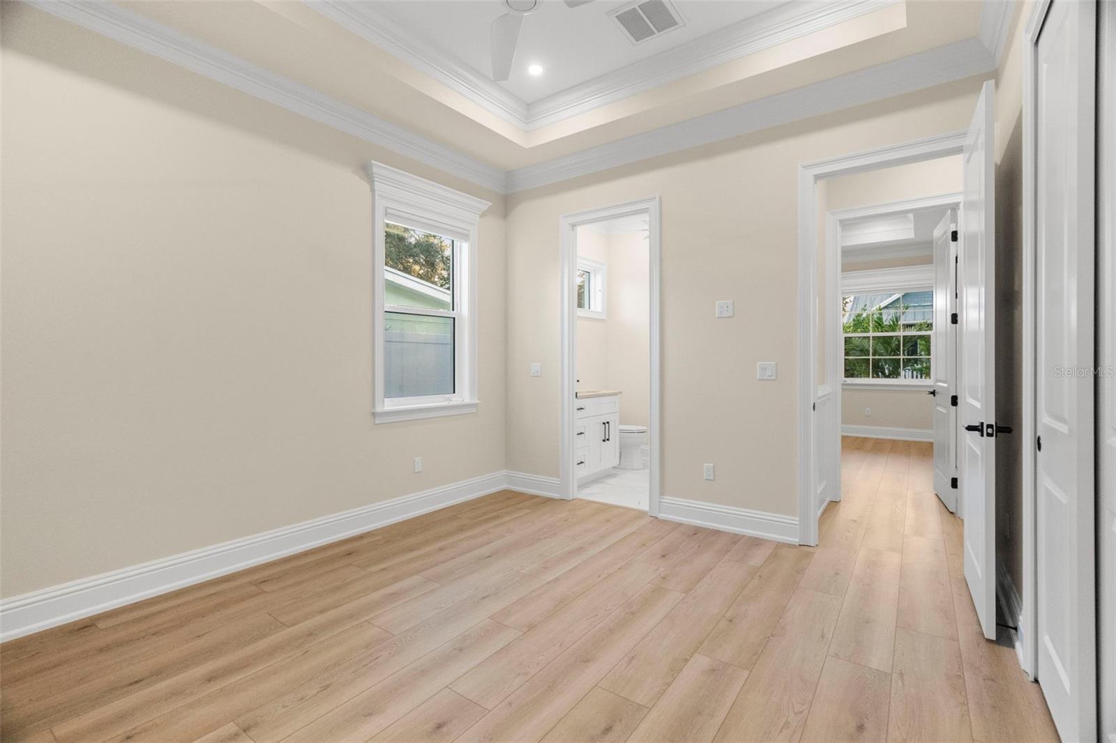 Image 43 of 62 For 324 3rd Avenue N