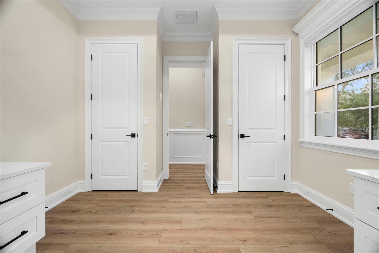 Image 53 of 62 For 324 3rd Avenue N