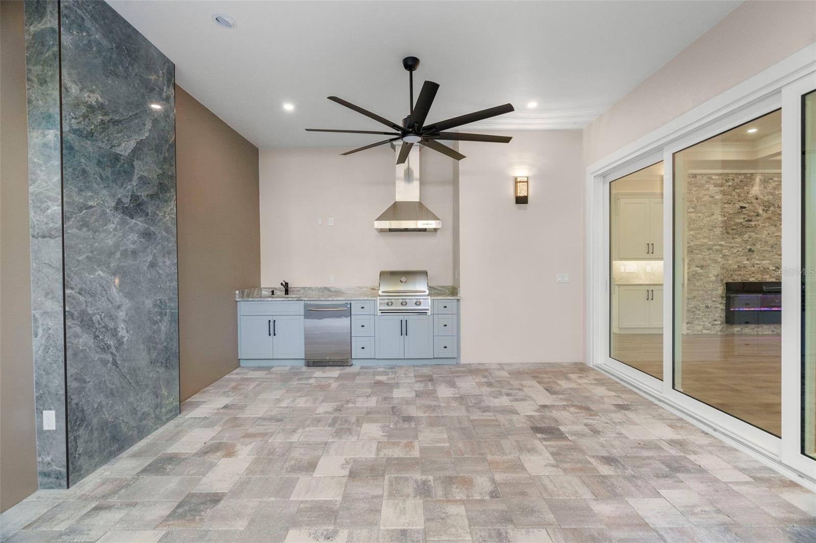 Image 56 of 62 For 324 3rd Avenue N