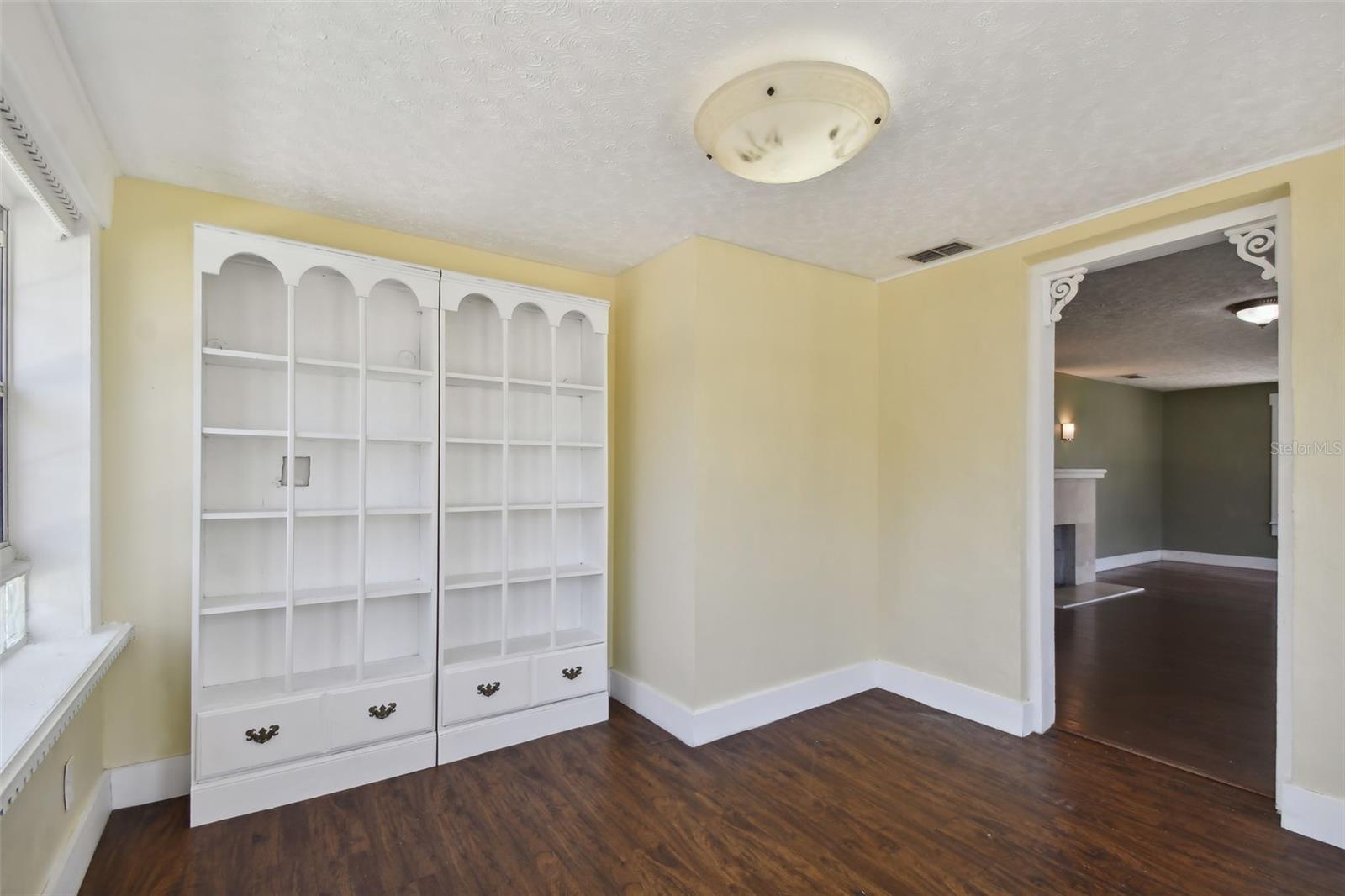 Image 25 of 100 For 1925 52nd Street S