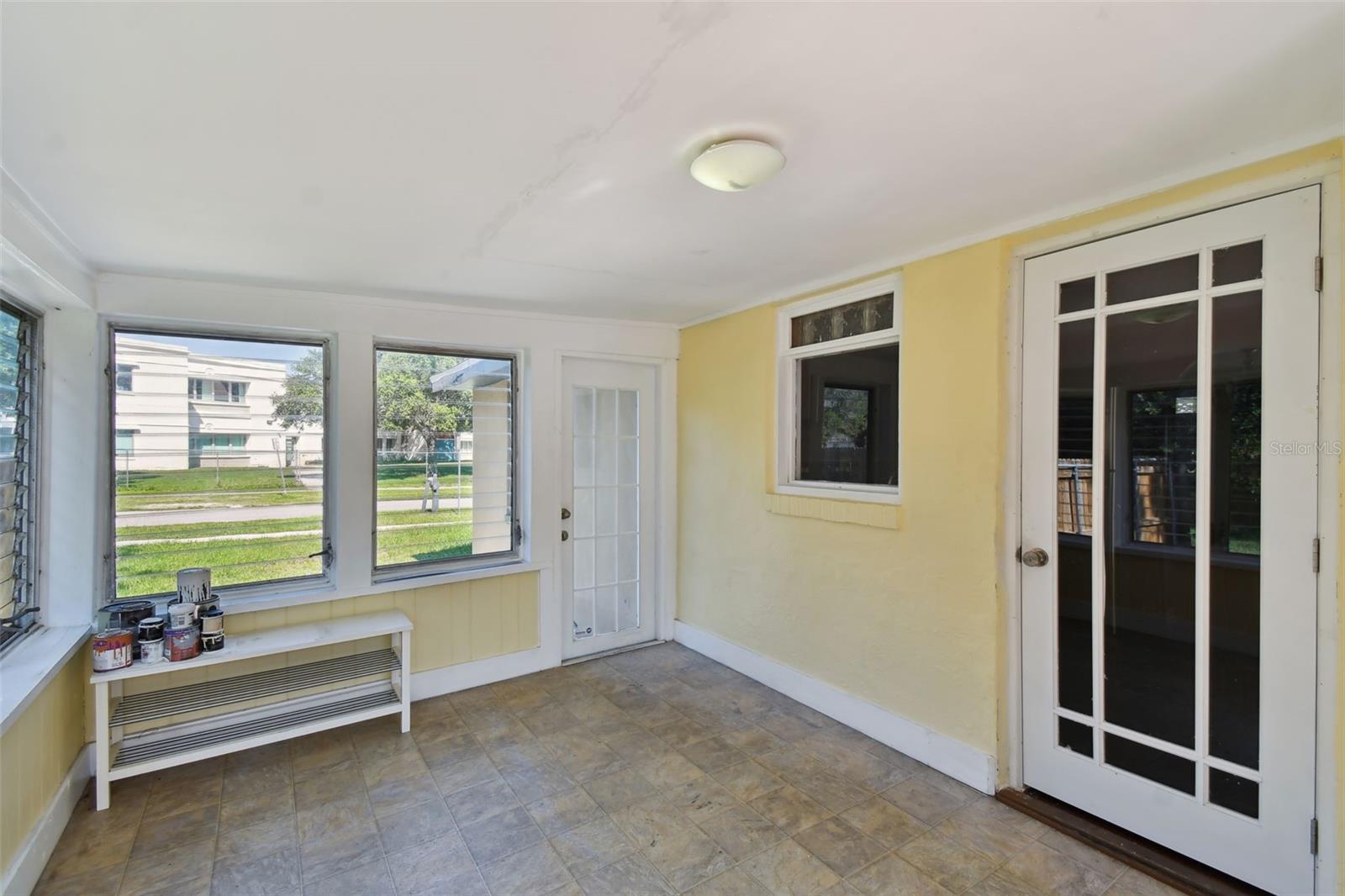 Image 43 of 100 For 1925 52nd Street S