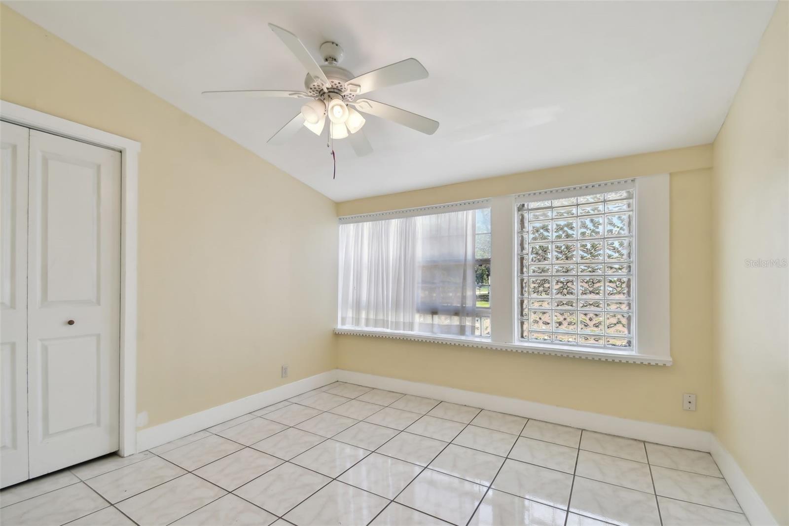 Image 58 of 100 For 1925 52nd Street S