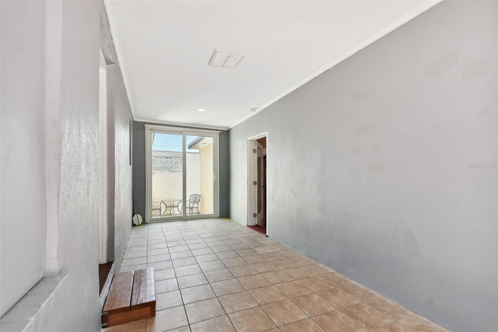 Image 61 of 100 For 1925 52nd Street S