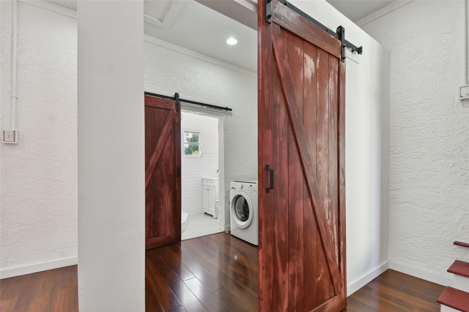 Image 70 of 100 For 1925 52nd Street S