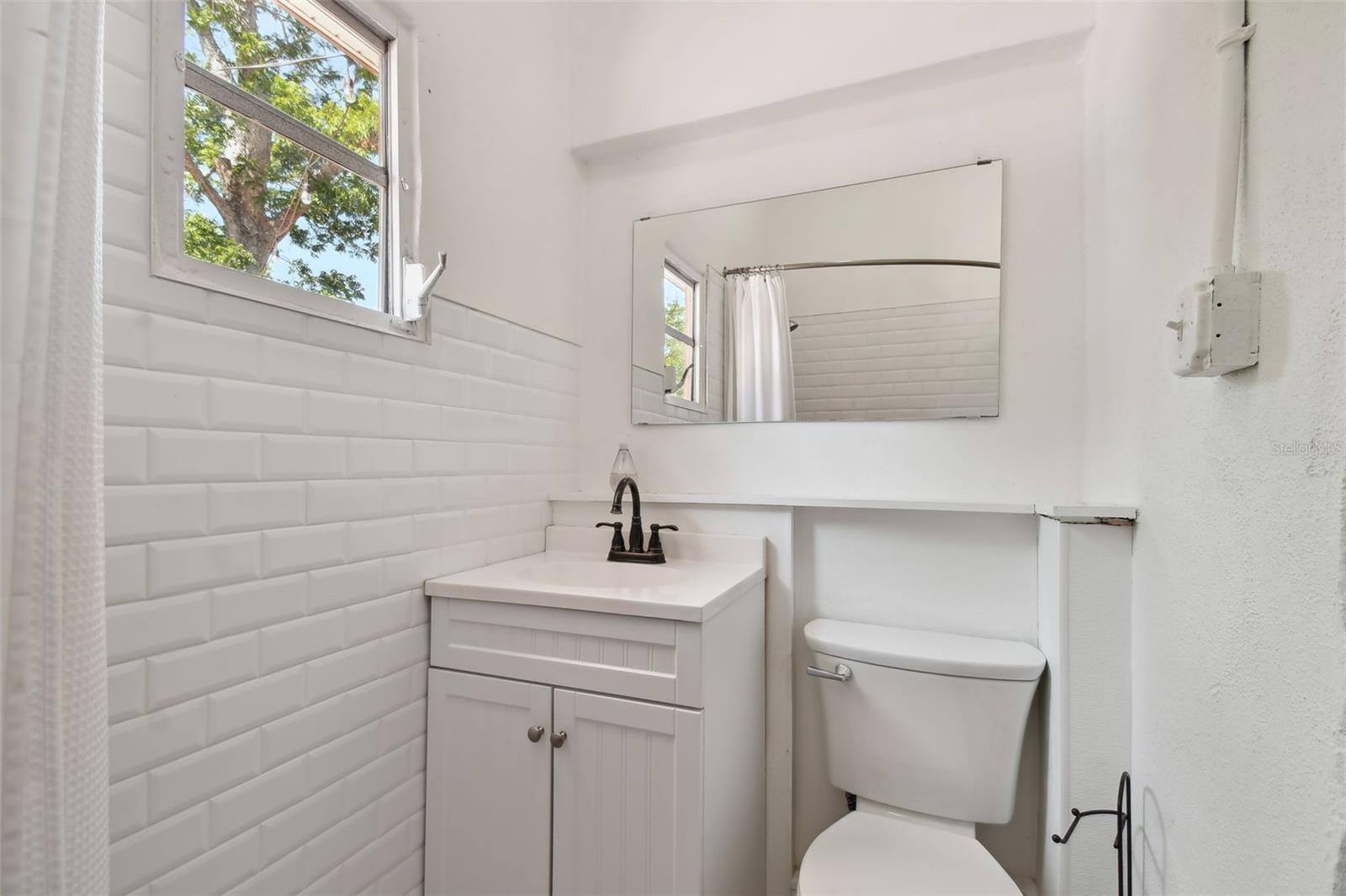 Image 73 of 100 For 1925 52nd Street S