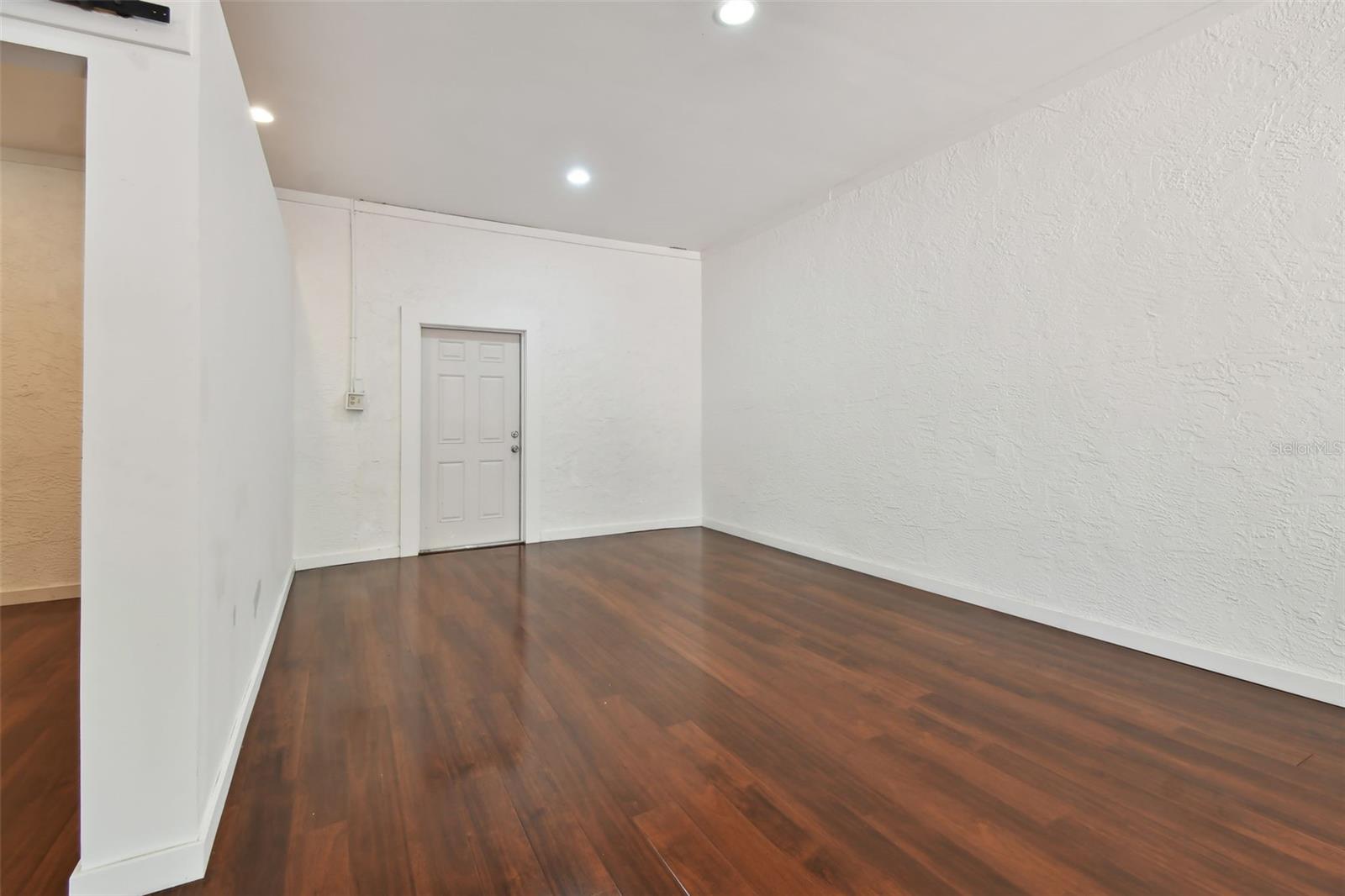 Image 76 of 100 For 1925 52nd Street S