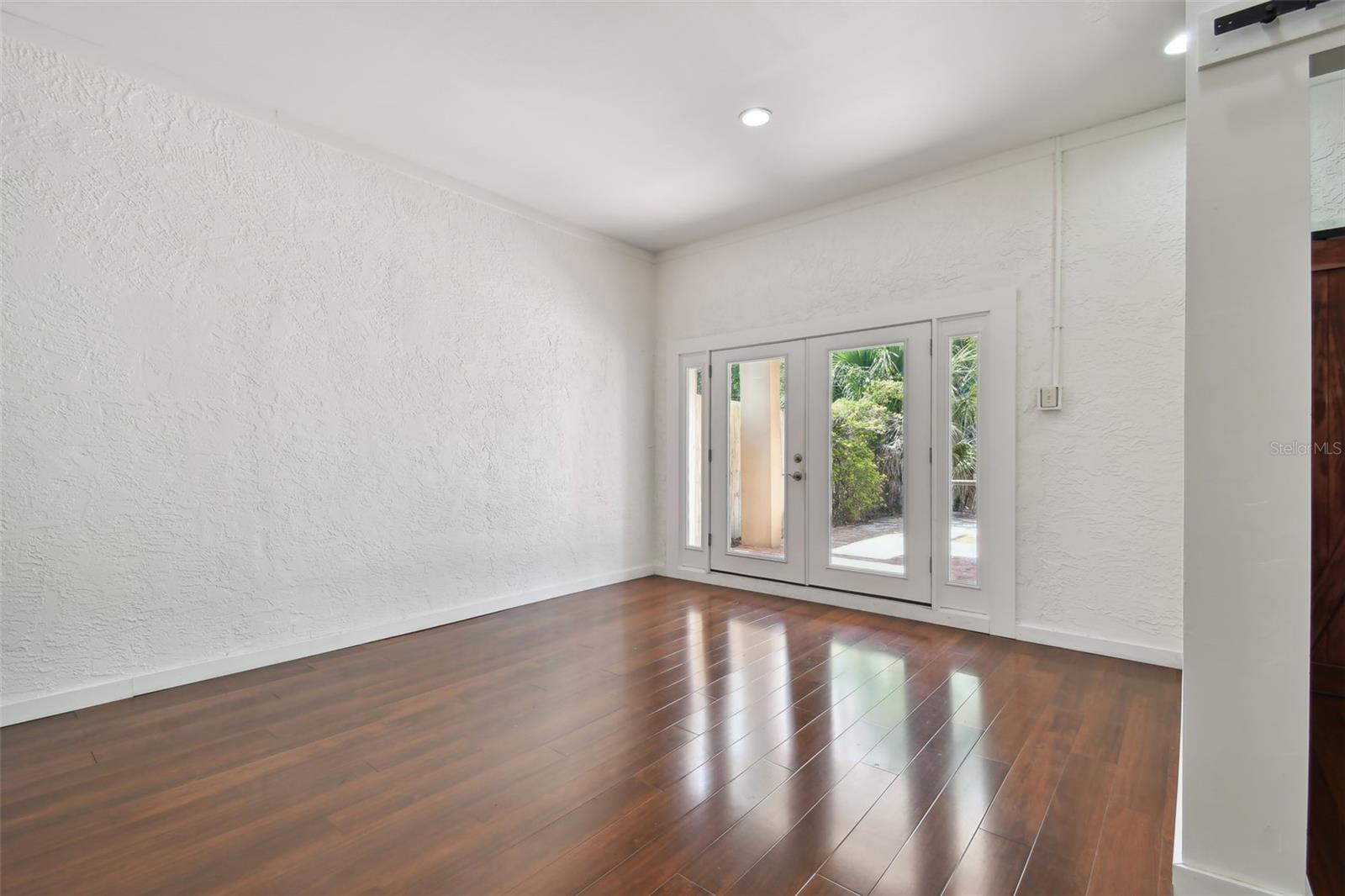 Image 77 of 100 For 1925 52nd Street S