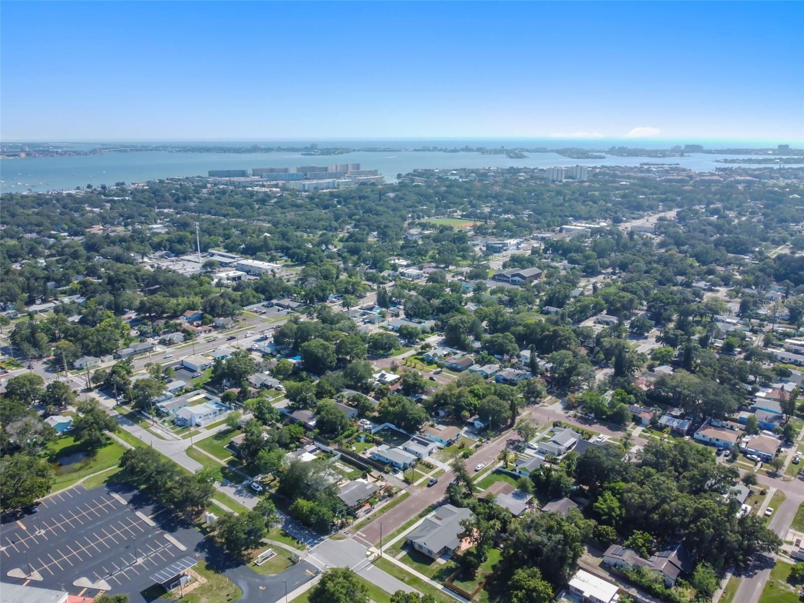 Image 9 of 100 For 1925 52nd Street S