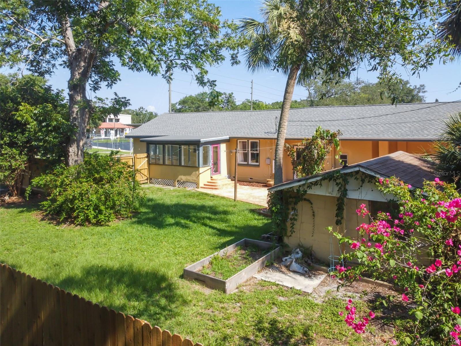 Image 94 of 100 For 1925 52nd Street S