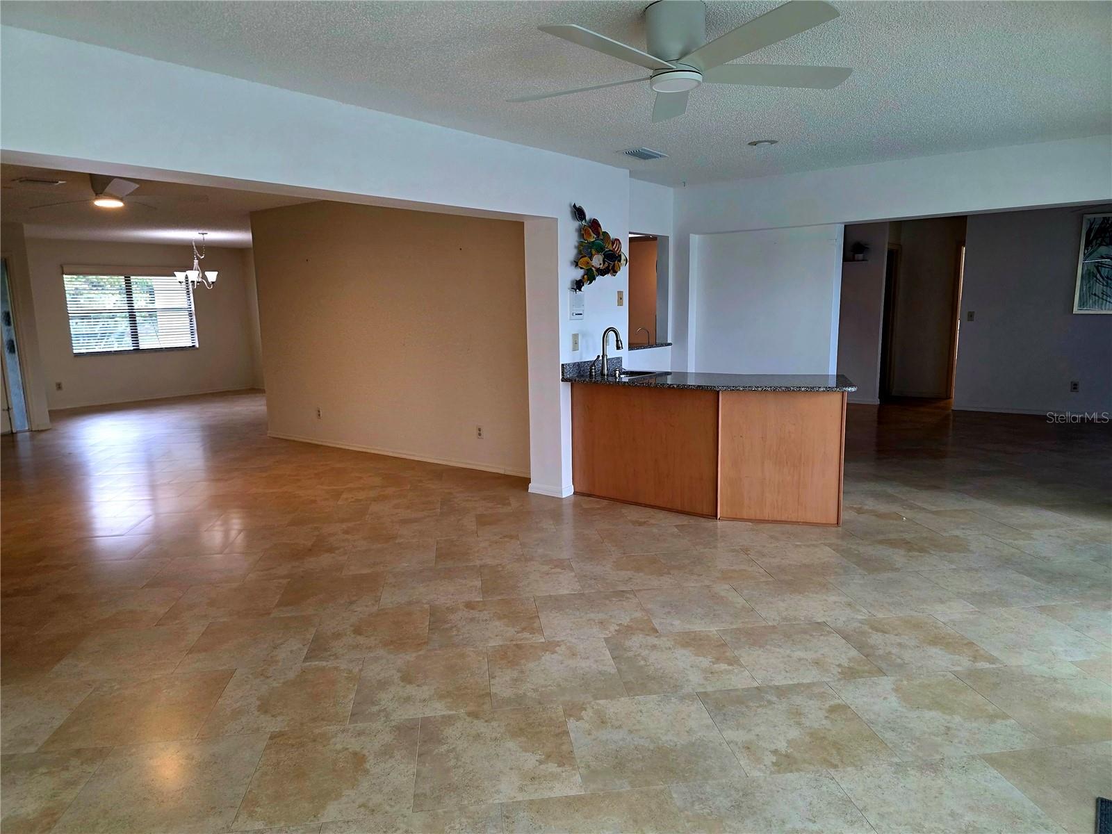 Image 16 of 37 For 1924 New Bedford Drive