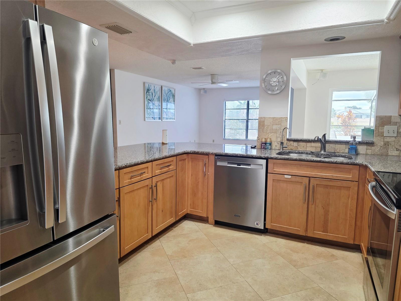 Image 24 of 37 For 1924 New Bedford Drive