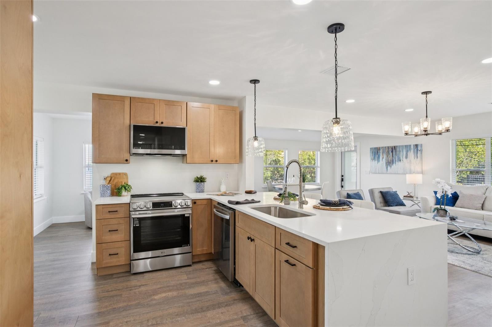 Image 15 of 49 For 1739 Bayou Grande Boulevard Ne