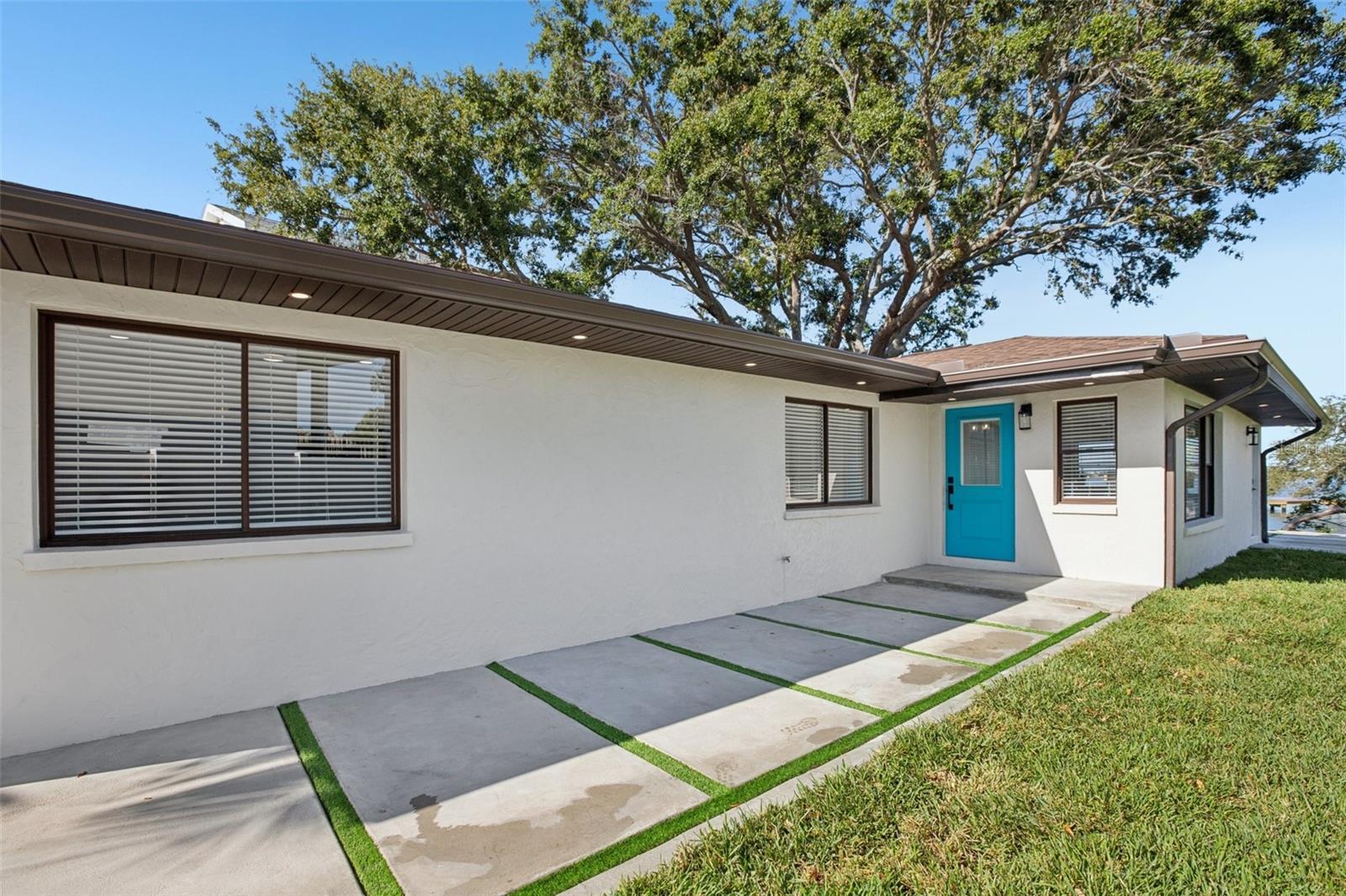 Image 30 of 49 For 1739 Bayou Grande Boulevard Ne