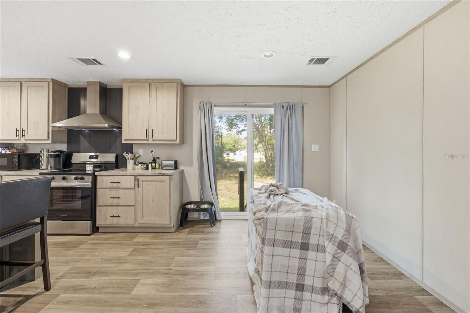 Image 21 of 40 For 6761 Jessica Court