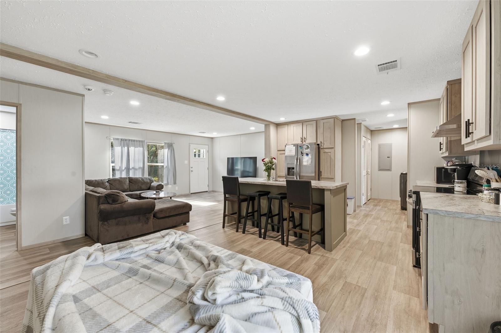 Image 22 of 40 For 6761 Jessica Court