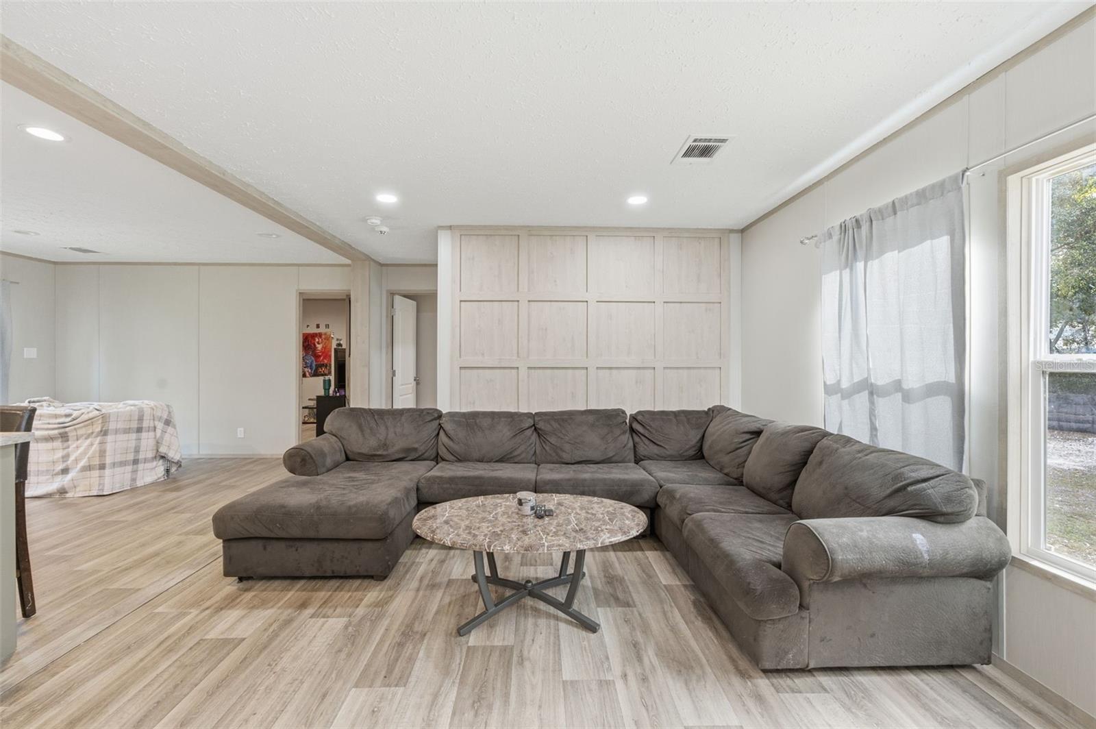 Image 6 of 40 For 6761 Jessica Court