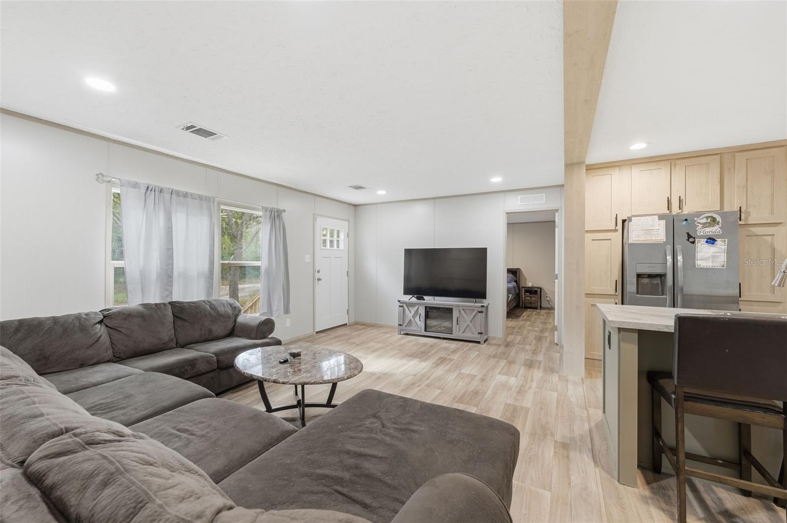 Image 9 of 40 For 6761 Jessica Court