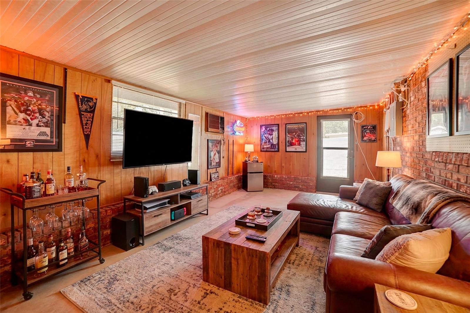 Image 20 of 27 For 1899 66th Avenue N