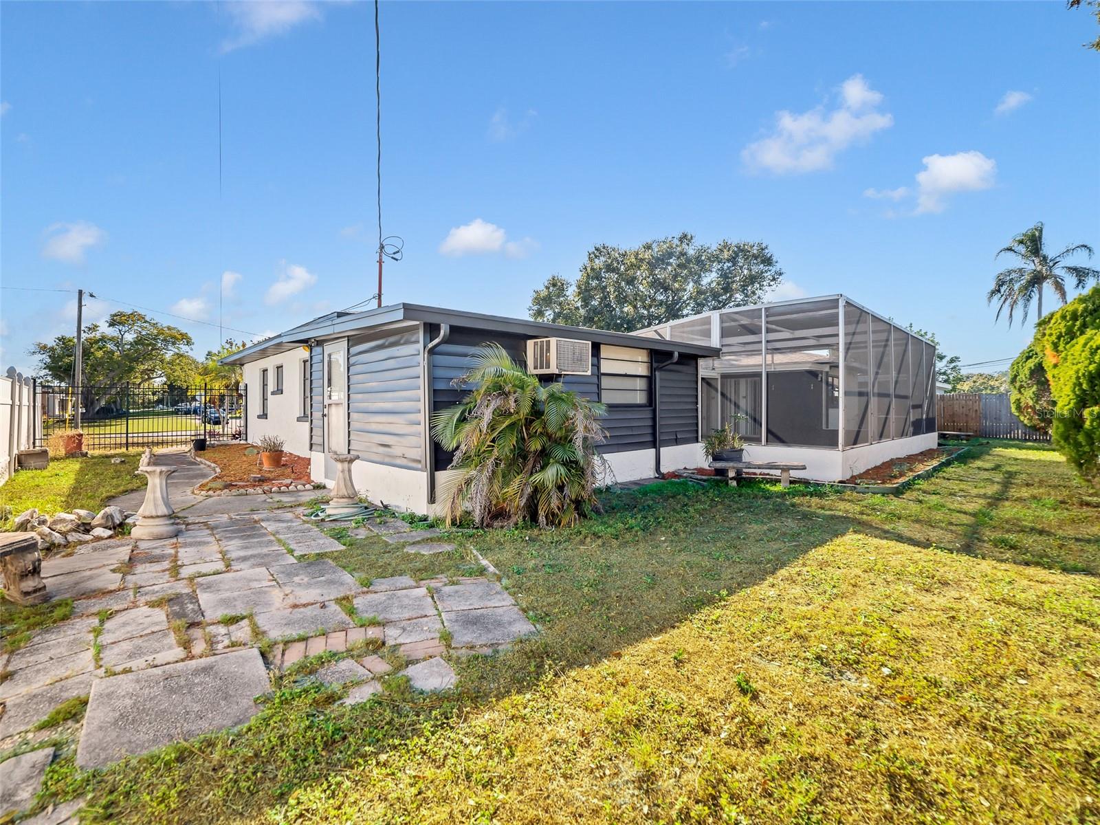 Image 23 of 27 For 1899 66th Avenue N