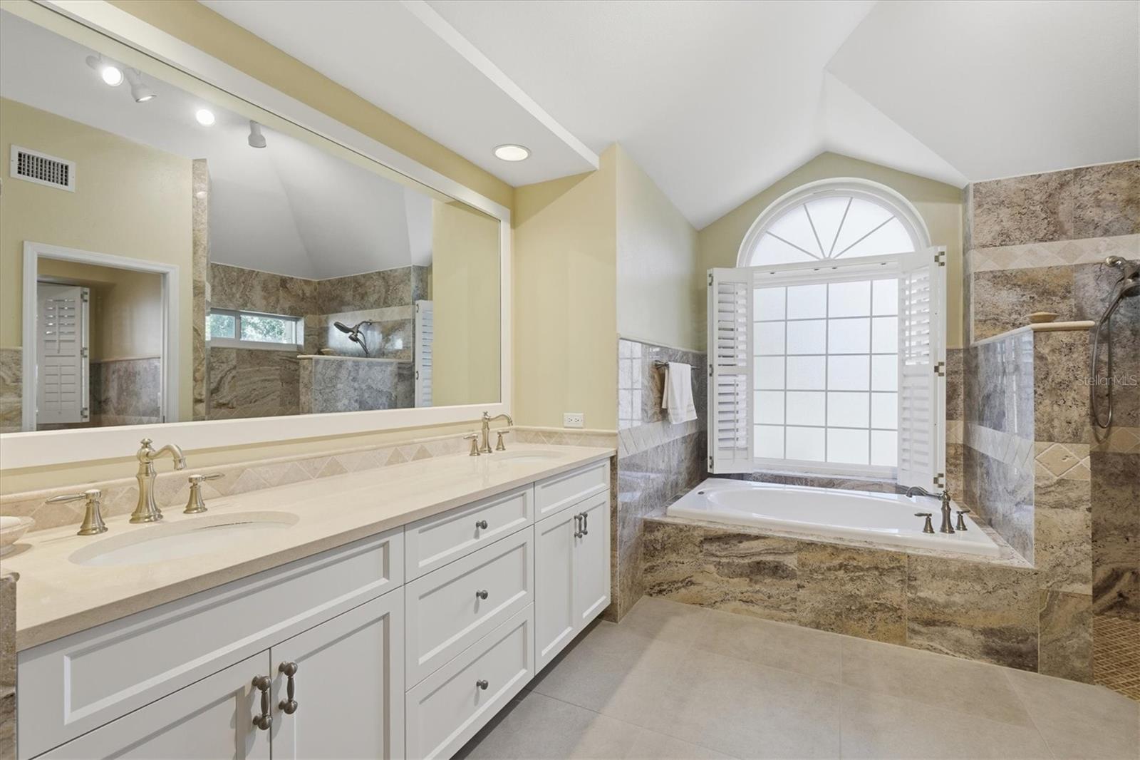 Image 42 of 82 For 192 Sage Circle