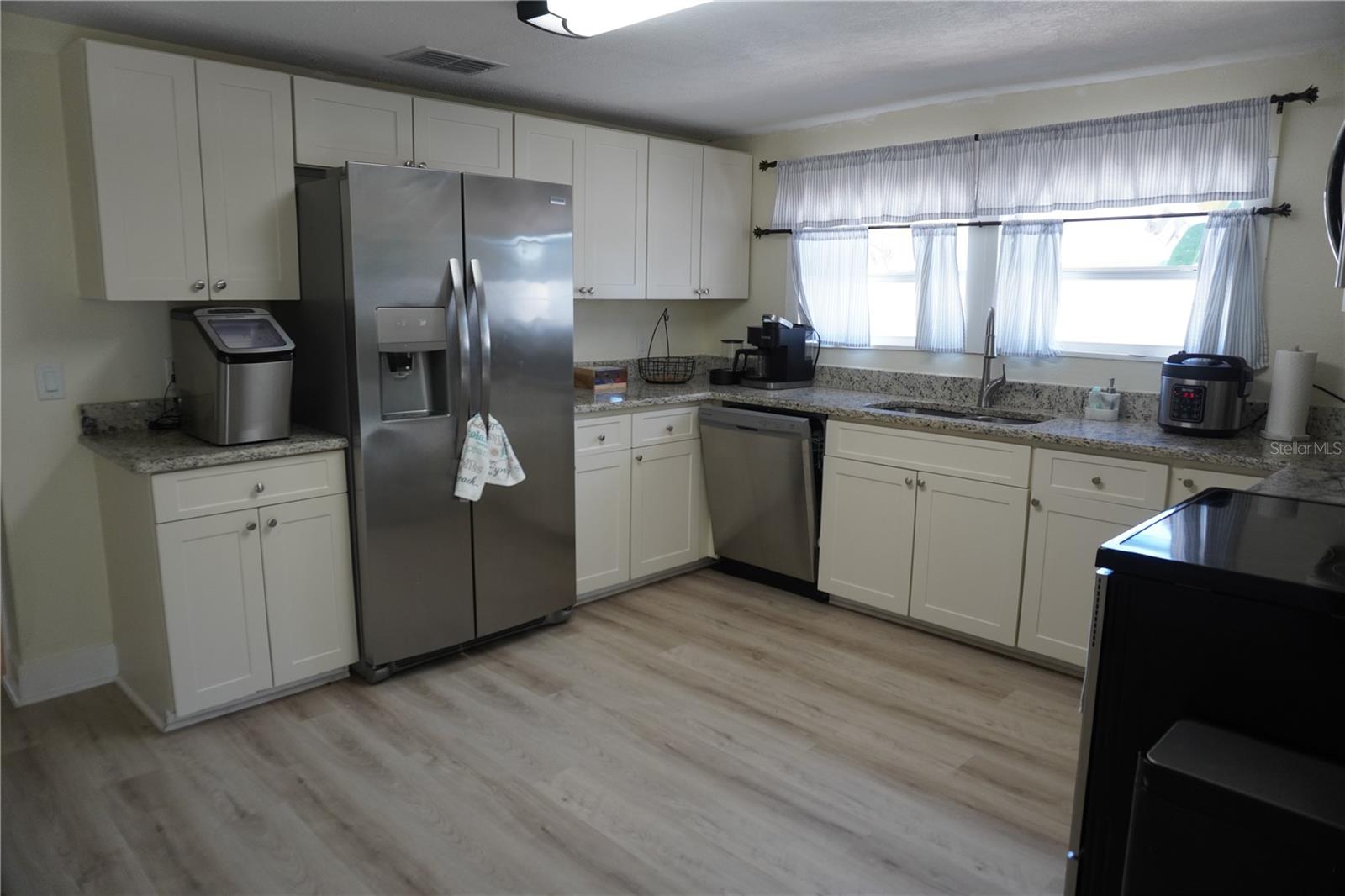 Image 5 of 20 For 2436 Arapaho Street