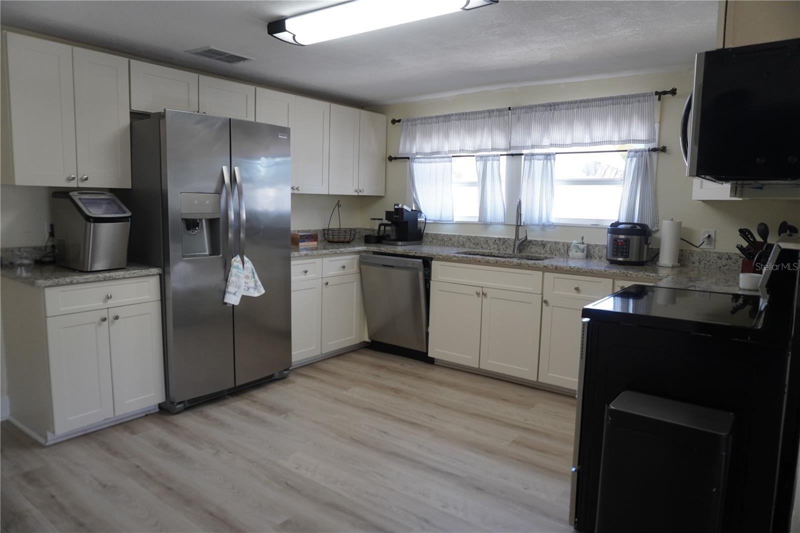 Image 6 of 20 For 2436 Arapaho Street