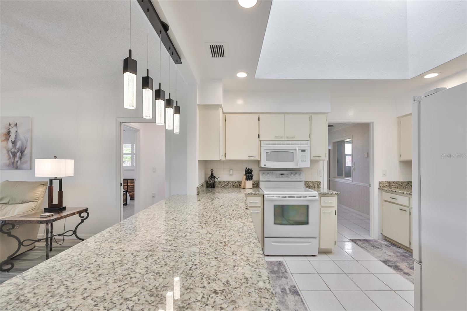 Image 11 of 42 For 1506 Bentwood Drive