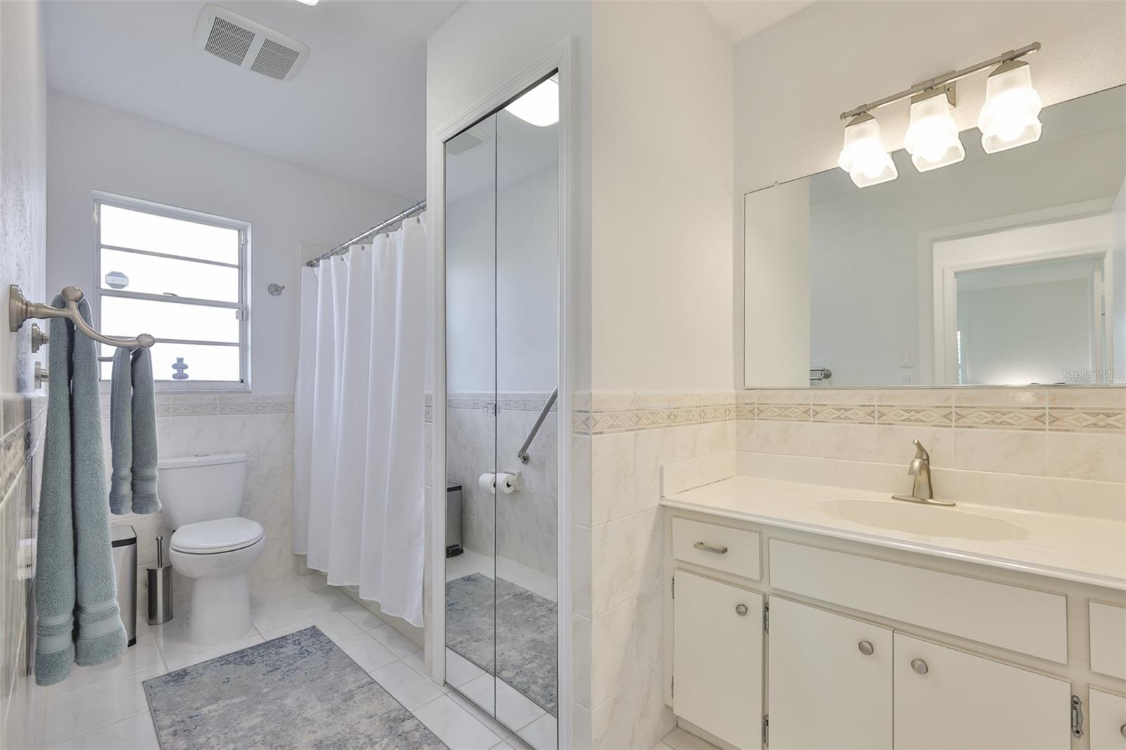 Image 24 of 42 For 1506 Bentwood Drive