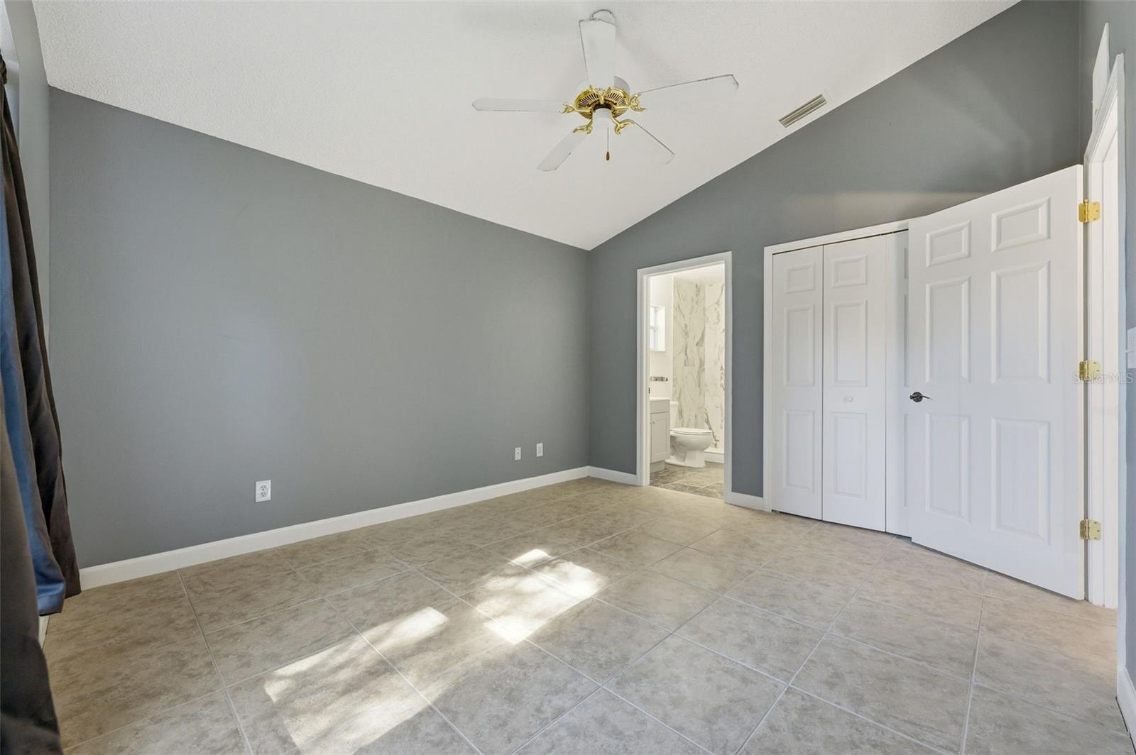 Image 14 of 27 For 5210 3rd Avenue S