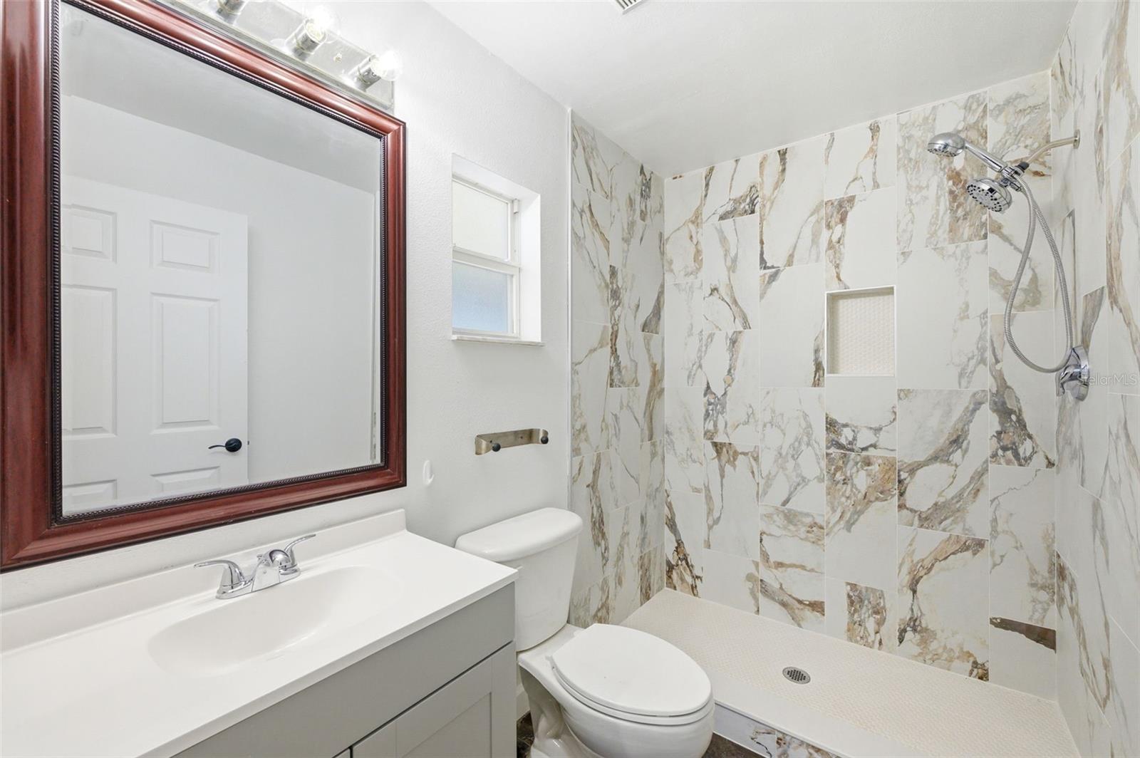 Image 15 of 27 For 5210 3rd Avenue S